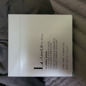 Limelife Glowing Green Lactic Acid & Witch Hazel Toner Pads